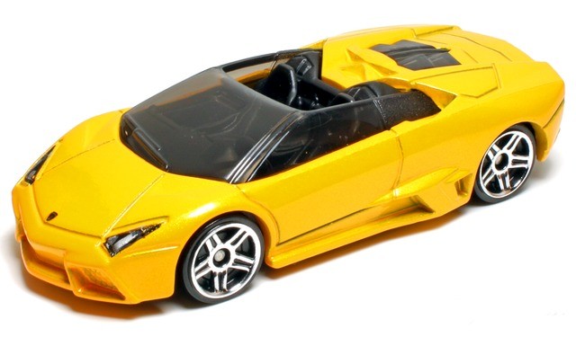 Lamborghini aventador roadster hot wheels online