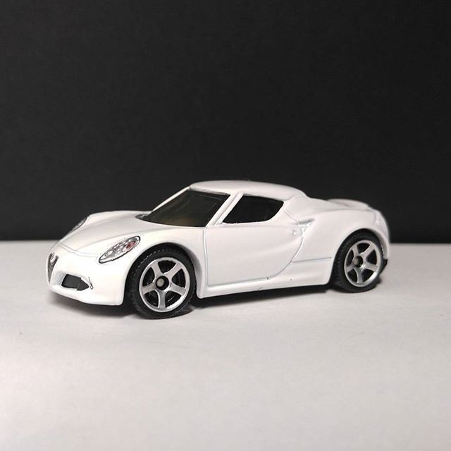 matchbox alfa romeo 4c