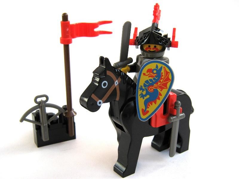 Black Knight - LEGO Castle set 6009