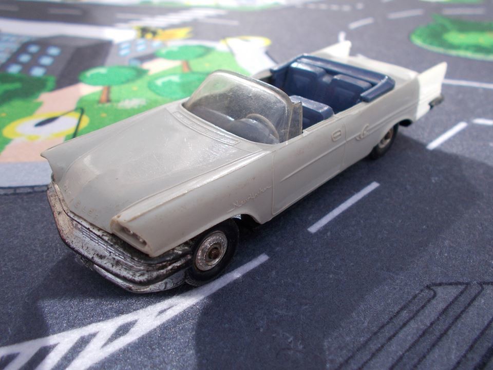 Chrysler New Yorker mod le Les anciennes  Norev 