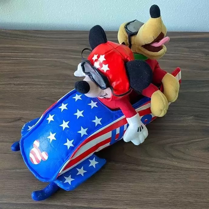 Peluches Disney Store - Mickey And Friends - Mickey & Pluto USA Bobsled