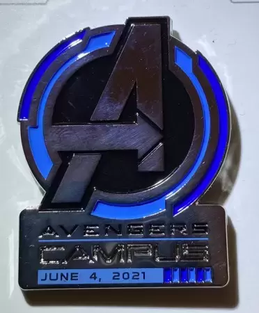 Pin\'s Edition Limitée - Avengers Campus - Opening Day