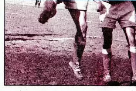 Football 79 en Images - Reims v Lille 1953 (puzzle 1) - Les Grandes Heures Du Stade de Reims