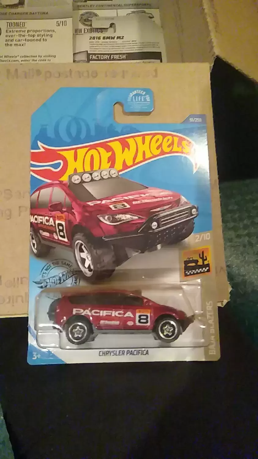 Mainline Hot Wheels - Chrysler Pacifica. (red) Baja blazers 2/10