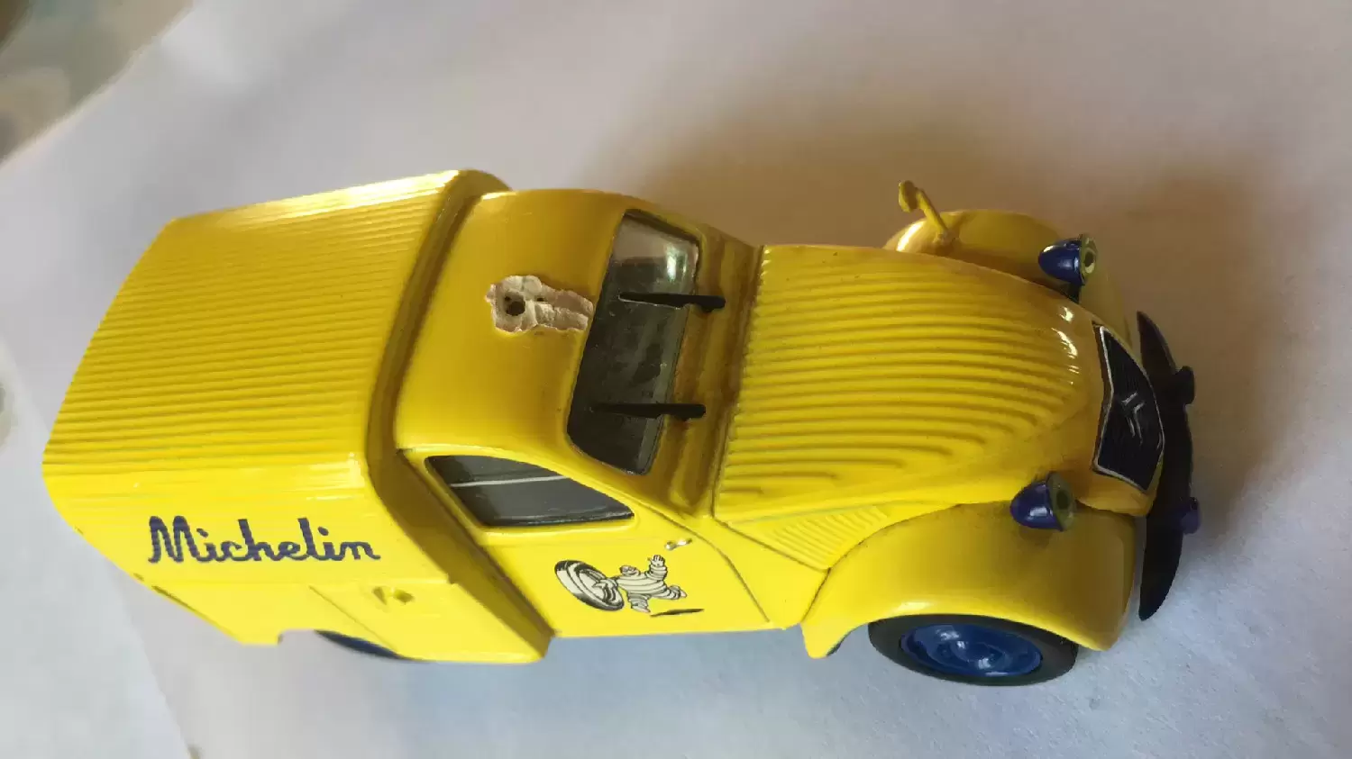 Norev 1/43ème - Citroën 2cv AU Bibendum de 1954