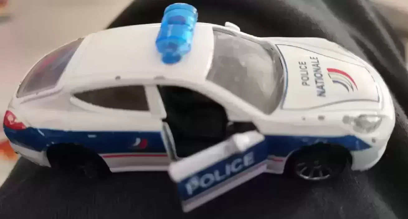 Majorette classique - Porsche Panamera Police