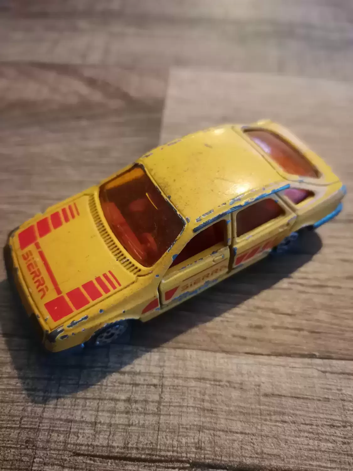 Majorette classique - Ford Sierra