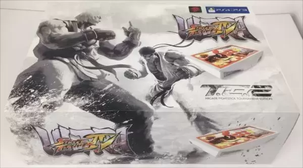 Arcade Stick - Mad Catz Ultra Street Fighter IV \