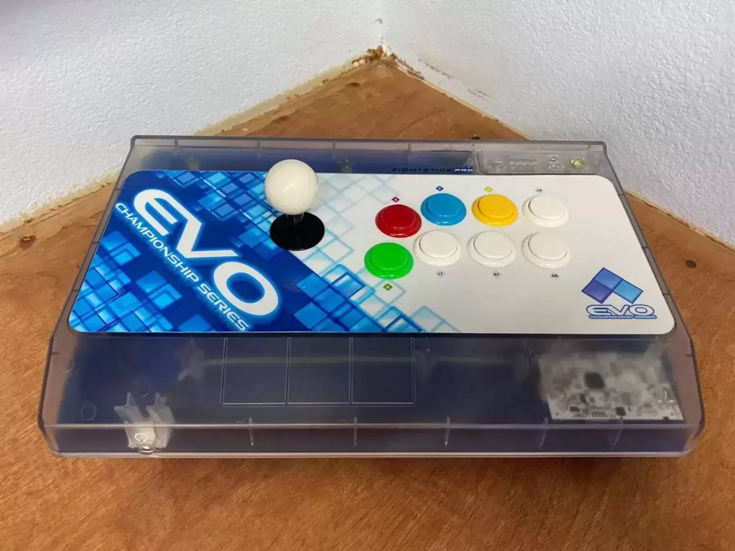 Arcade Stick - Mad Catz EVO Championship Series Arcade 2012