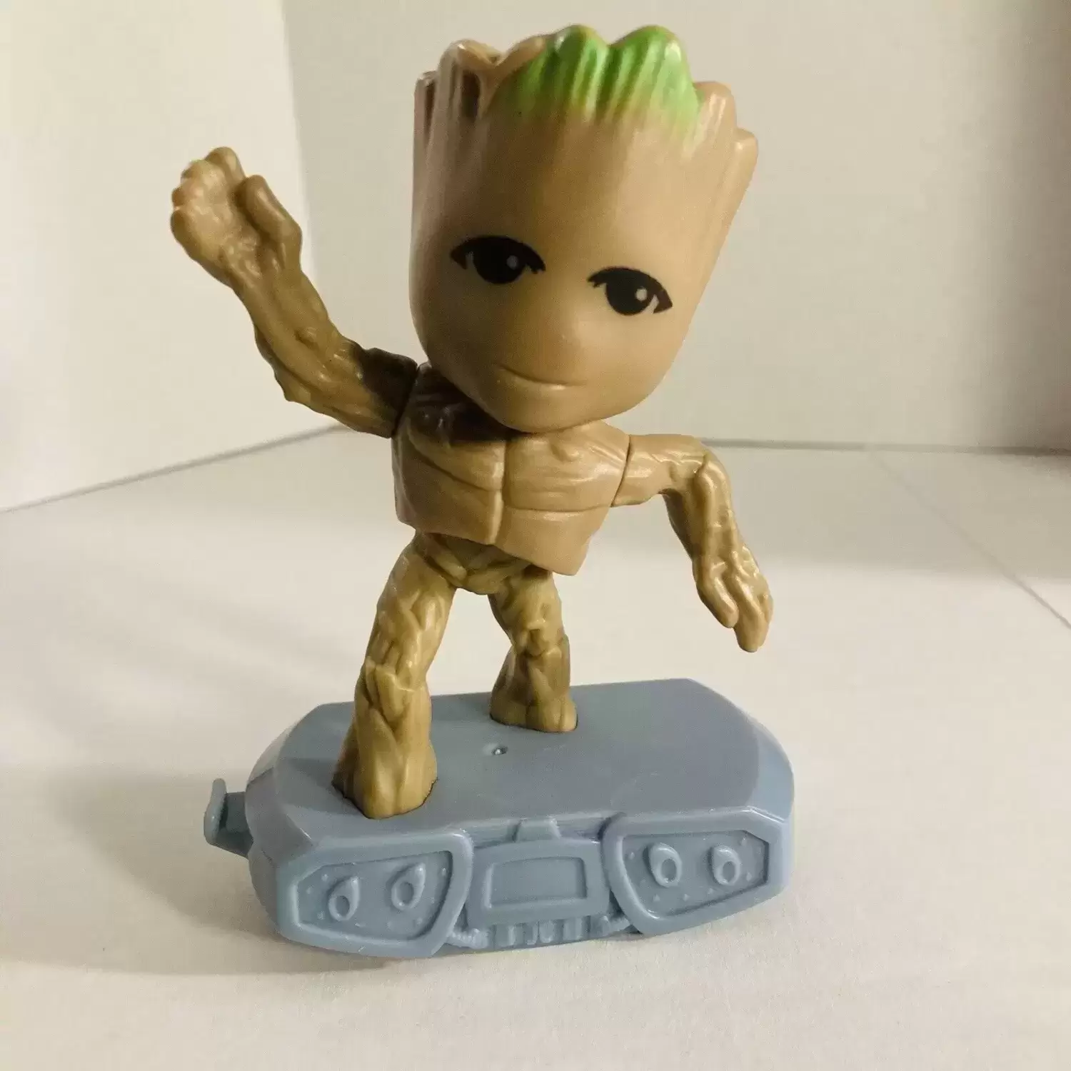 Mcdonalds avengers best sale toys 2019 mystery