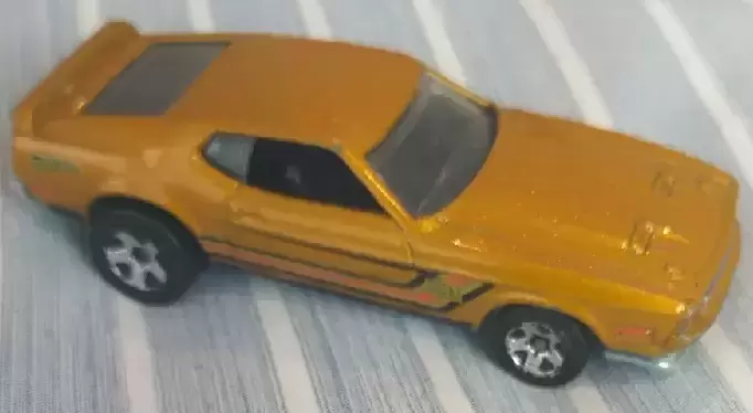 Hot Wheels Classiques - 1971 Ford Mustang Mach 1