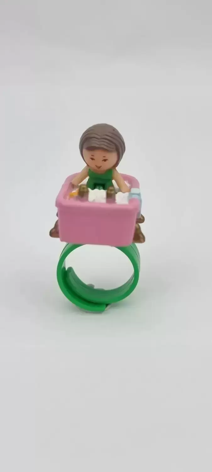 Polly Pocket Bluebird (vintage) - Little Lulu\'s Bath Time Ring - Variant