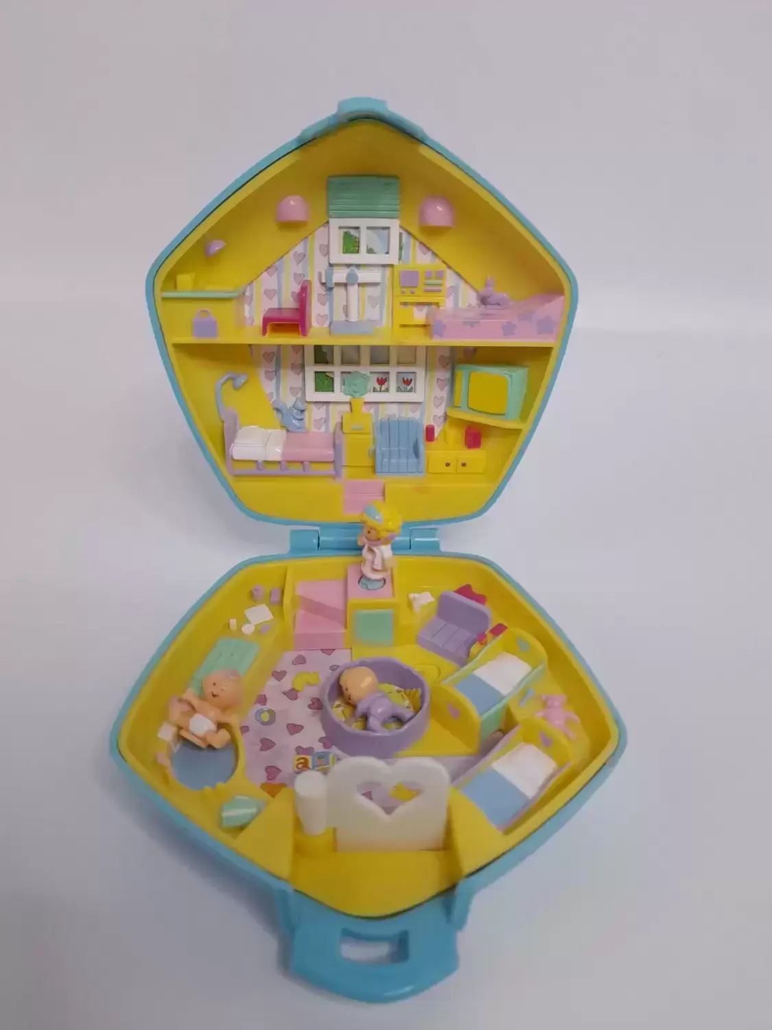 Polly Pocket (1989 - 1998) - Dr. Polly\'s Baby Care Centre Blue