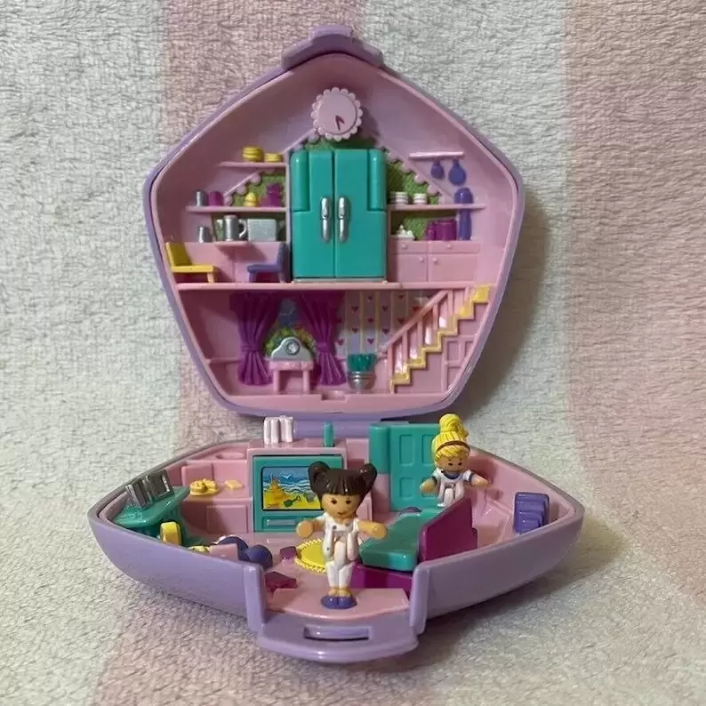 Vintage Bluebird Polly Pocket Pajama Party Garden shops Pullout Playhouse