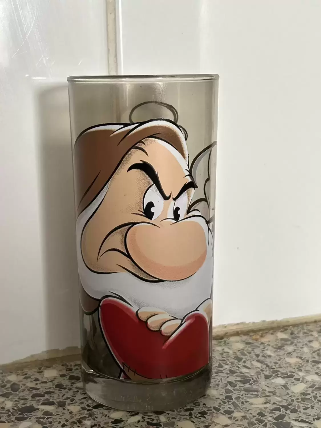 Verres Disney - Grincheux Disneyland Paris brun gris