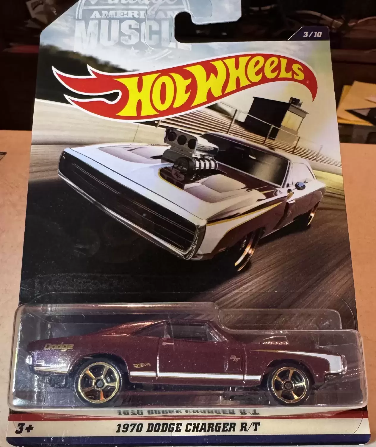 Mainline Hot Wheels - Vintage American Muscle (2016) - 1970 Dodge Charger R/T (3/10)