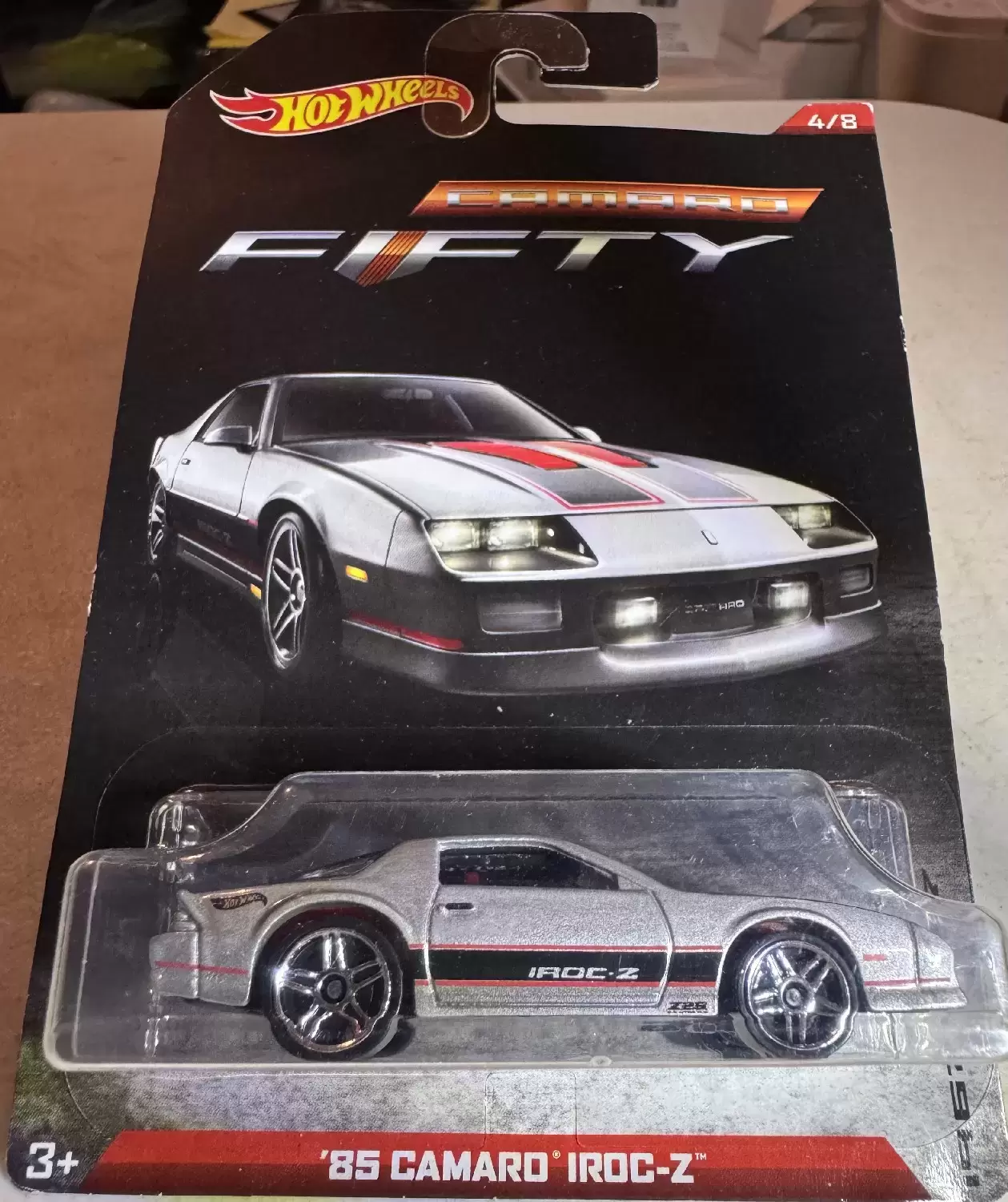 Mainline Hot Wheels - Hot Wheels Camaro Fifty Serries 2016 - ‘85 Camaro IROC-Z (4/8)