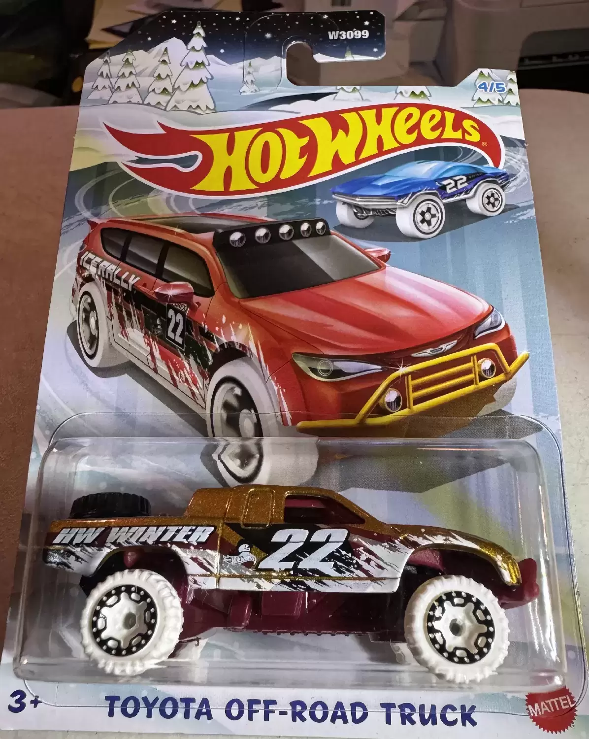 Mainline Hot Wheels - Hot Wheels Happy Holidays 2021 - Toyota Off-Road Truck (4/5)