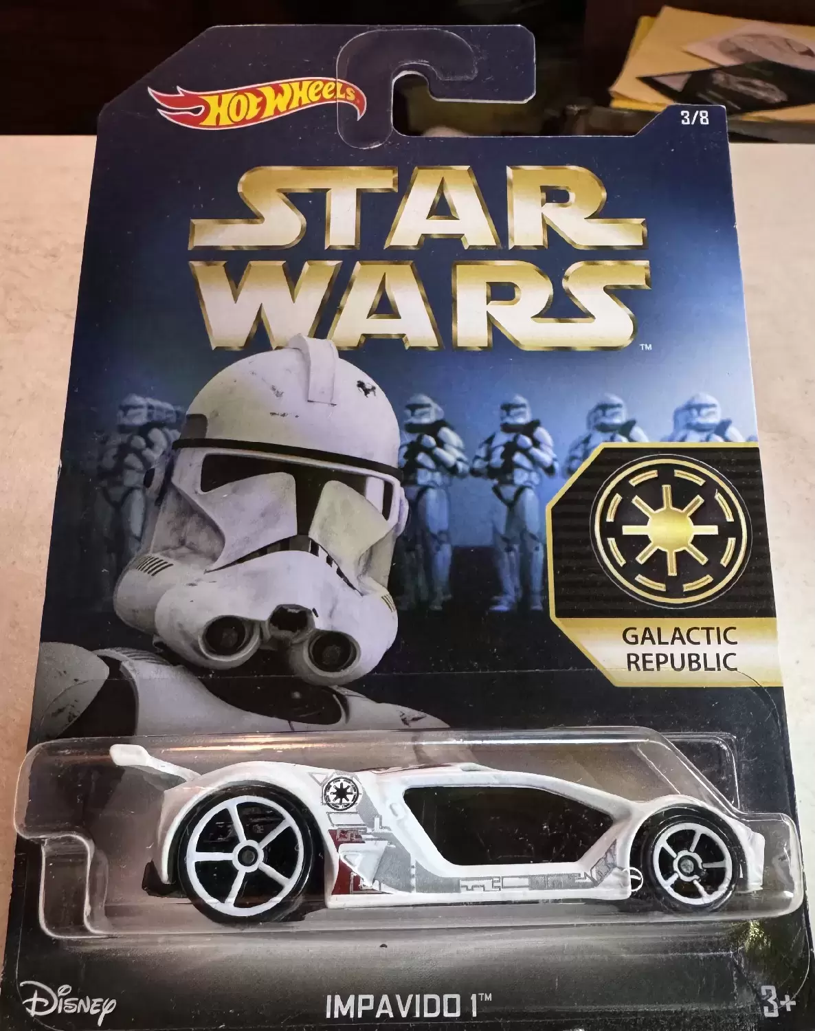 Mainline Hot Wheels - Hot Wheels - Star Wars 2015 - Galactic Republic - Impavido I (3/8)