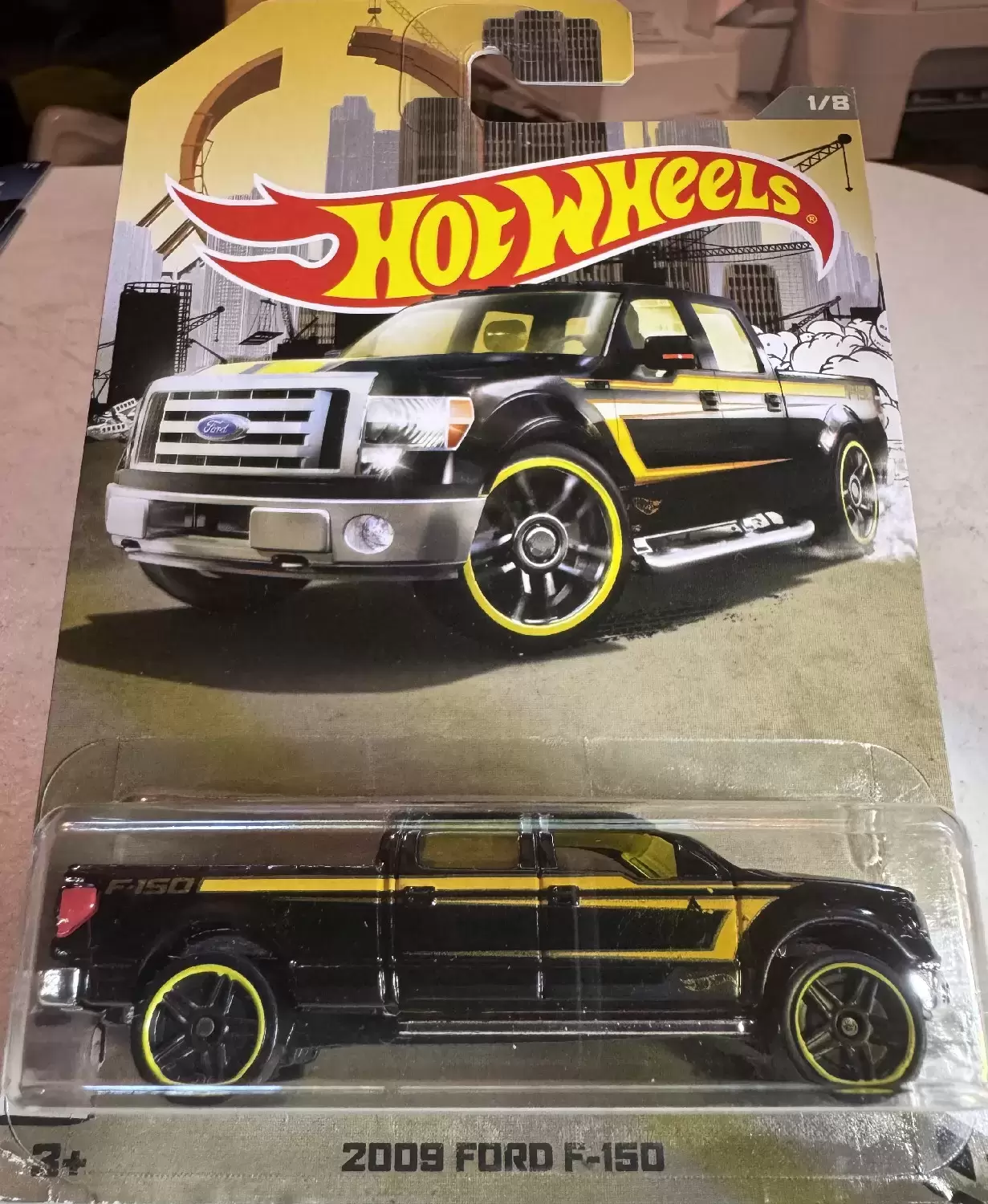 Mainline Hot Wheels - Hot Wheels Truck Series 2015 - 2009 Ford F-150 (1/8)