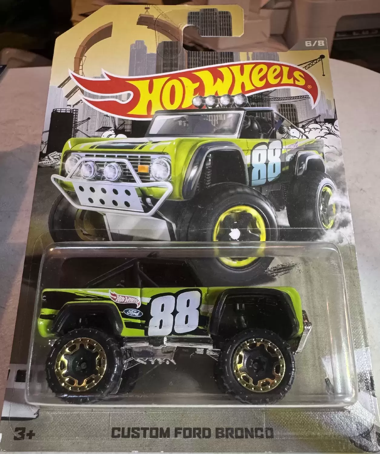 Mainline Hot Wheels - Hot Wheels Truck Series 2015 - Custom Ford Bronco (6/8)