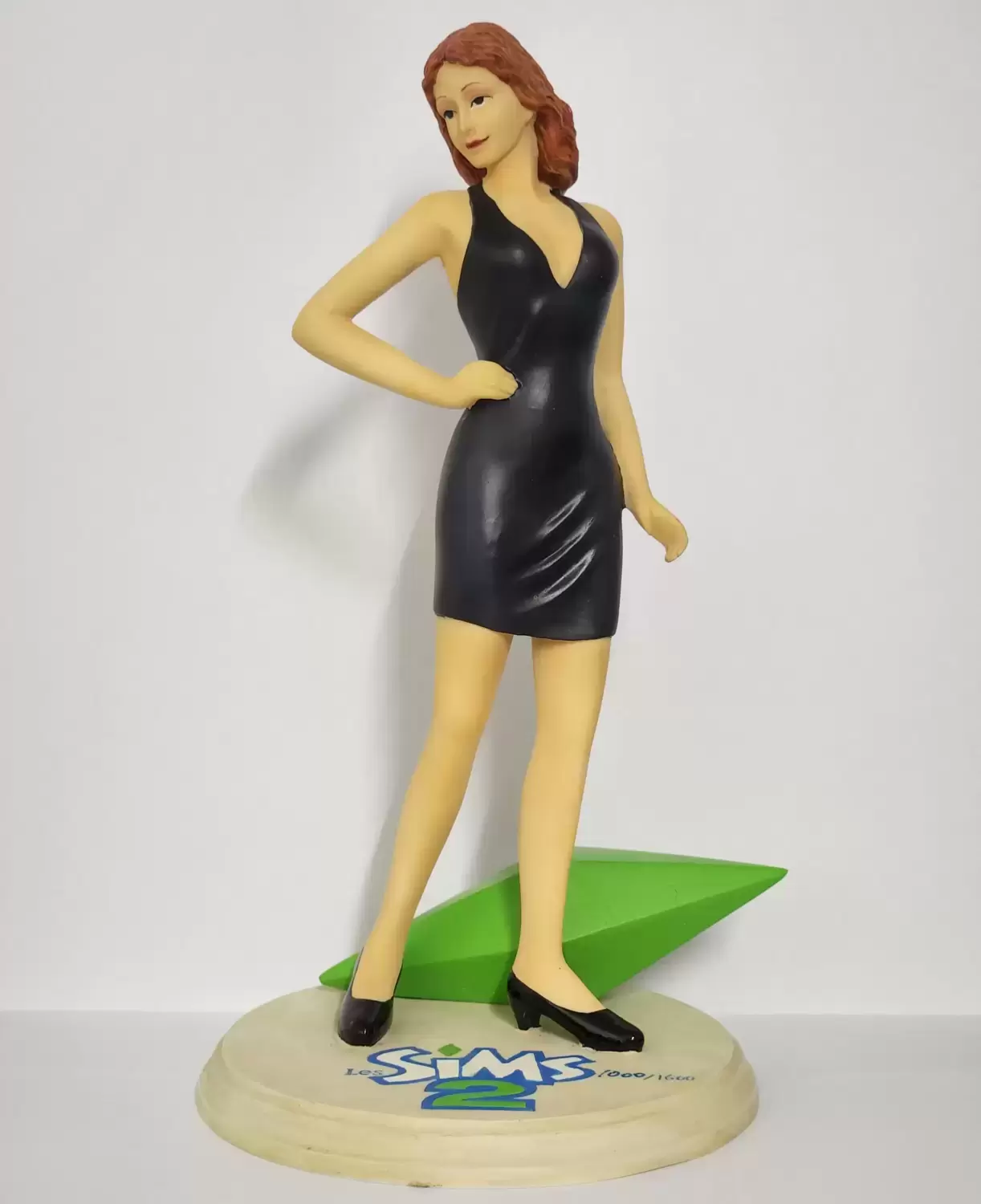 The Sims - Sims 2: the woman in evening dress