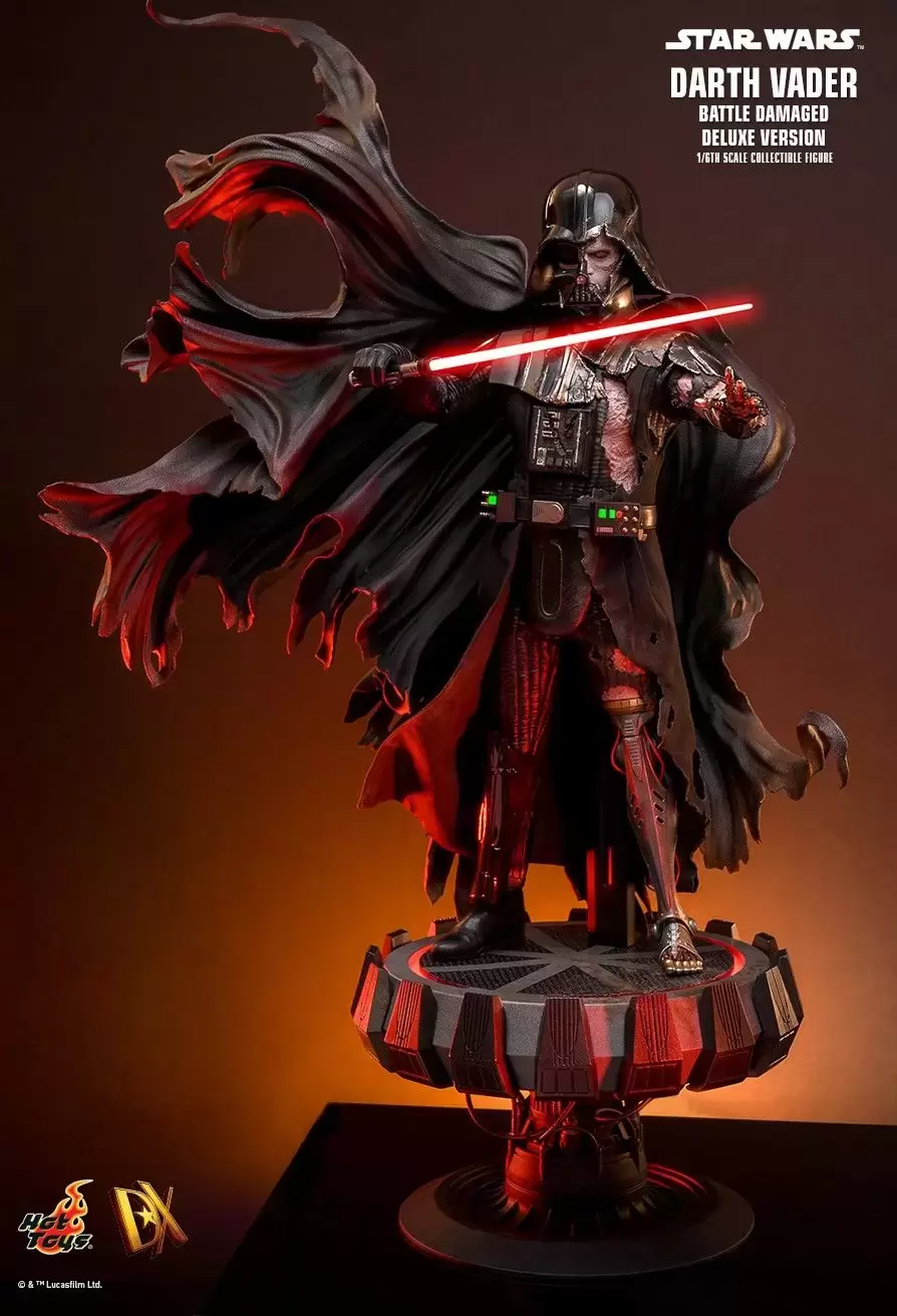 Hot Toys Deluxe Series - Star Wars - Darth Vader Battle Damaged (Deluxe Version)