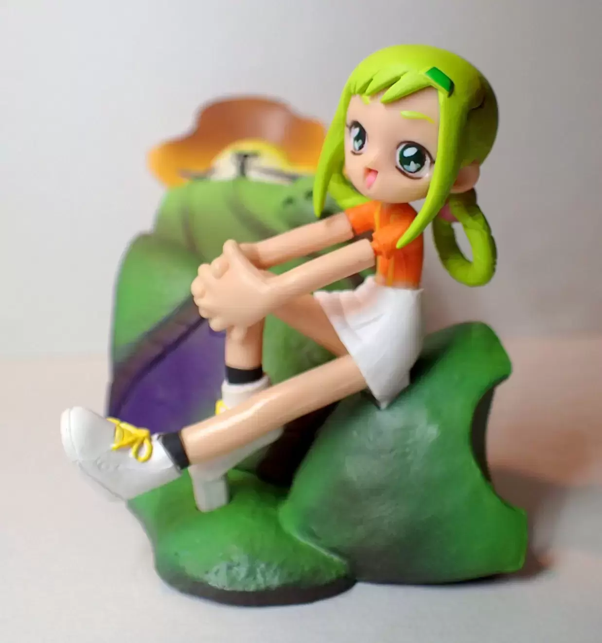 Pretty Witchy - Momoko
