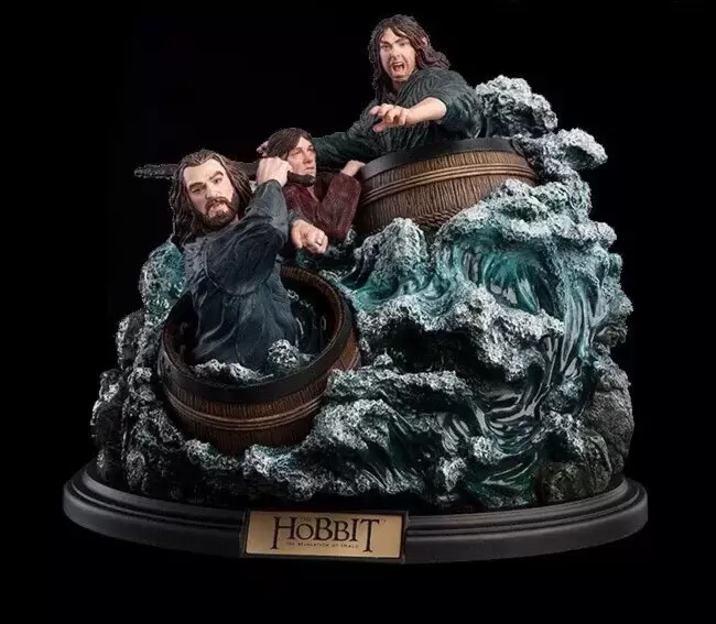 Weta Lord of The Rings - Barrel Riders - The Hobbit Statue (Exclusive DVD set)