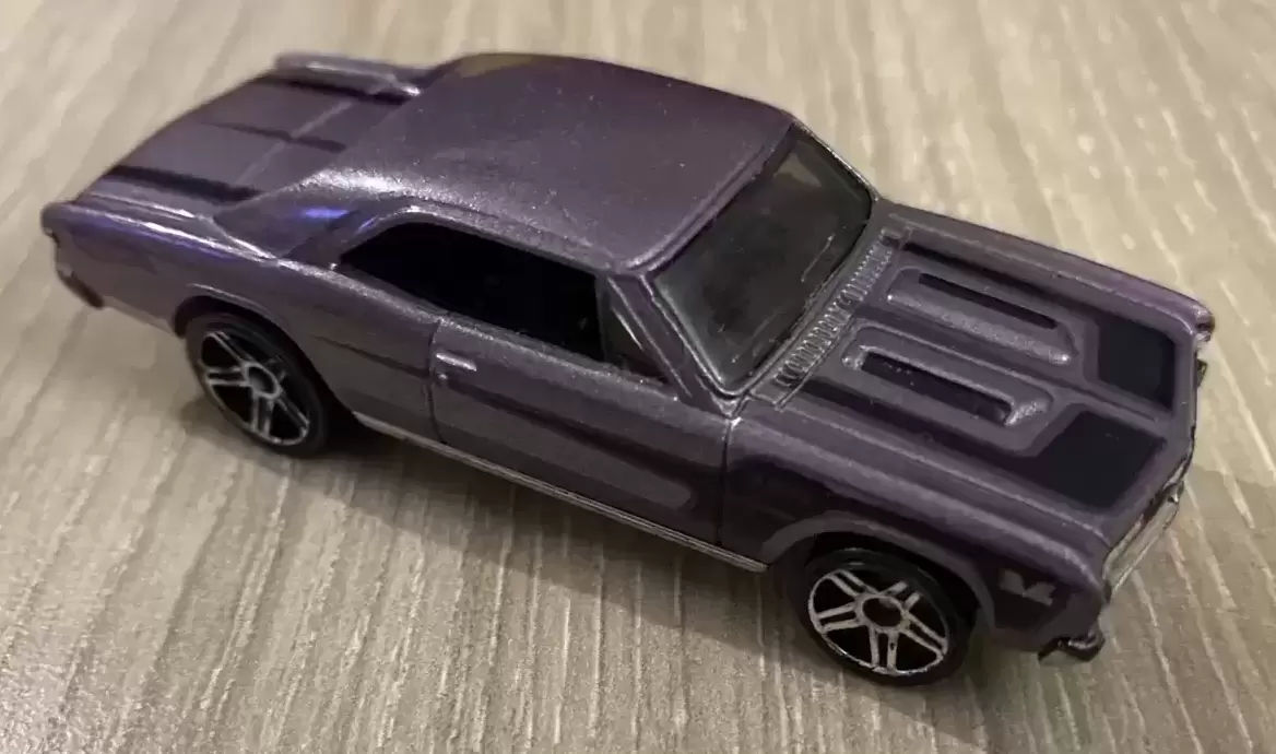 Hot Wheels Classiques - 67 Chevelle SS 396