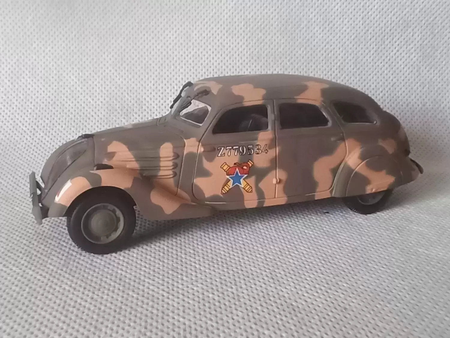 L\'aventure Peugeot - Peugeot 402 berline \