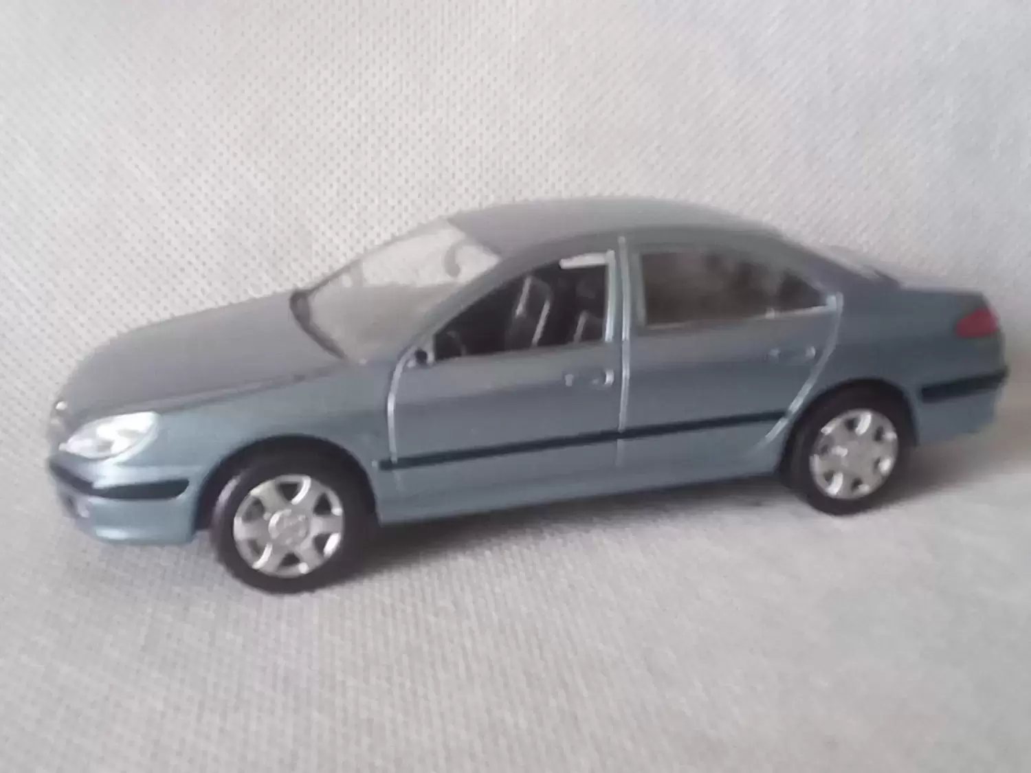 L\'aventure Peugeot - Peugeot 607- 2000