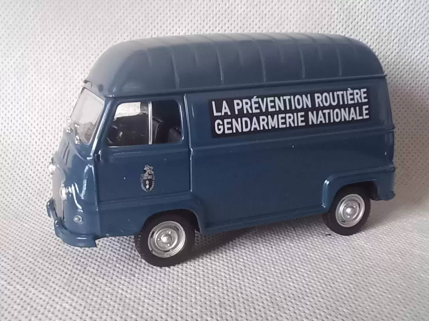 Véhicules de Police & de Gendarmerie - RENAULT Estafette Prévention Routière Gendarmerie - 1974